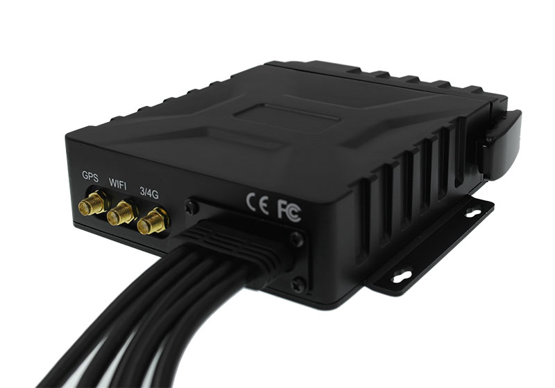 IP67 Waterproof 4CH Mobile DVR for car Picture3