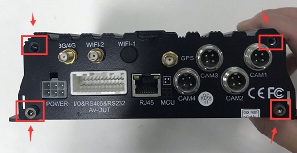 How to remove the enclosure of MDVR Picture6